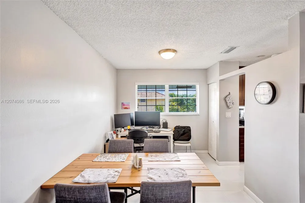 15645 SW 74th Cir Dr #6-5 Miami, FL 33193