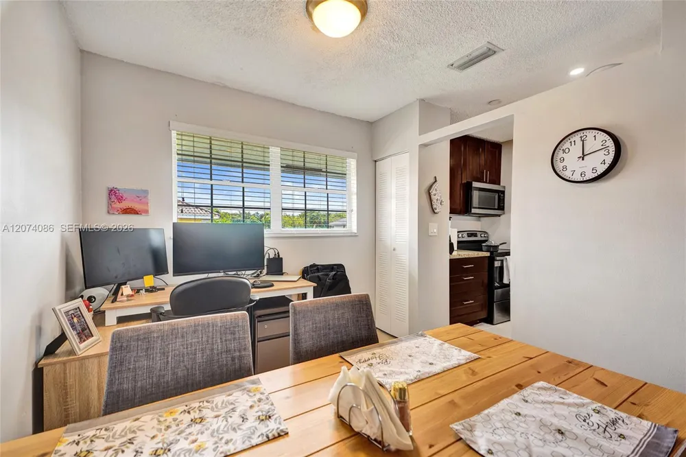 15645 SW 74th Cir Dr #6-5 Miami, FL 33193