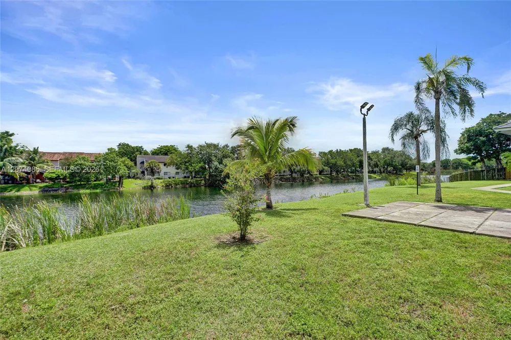 15645 SW 74th Cir Dr #6-5 Miami, FL 33193