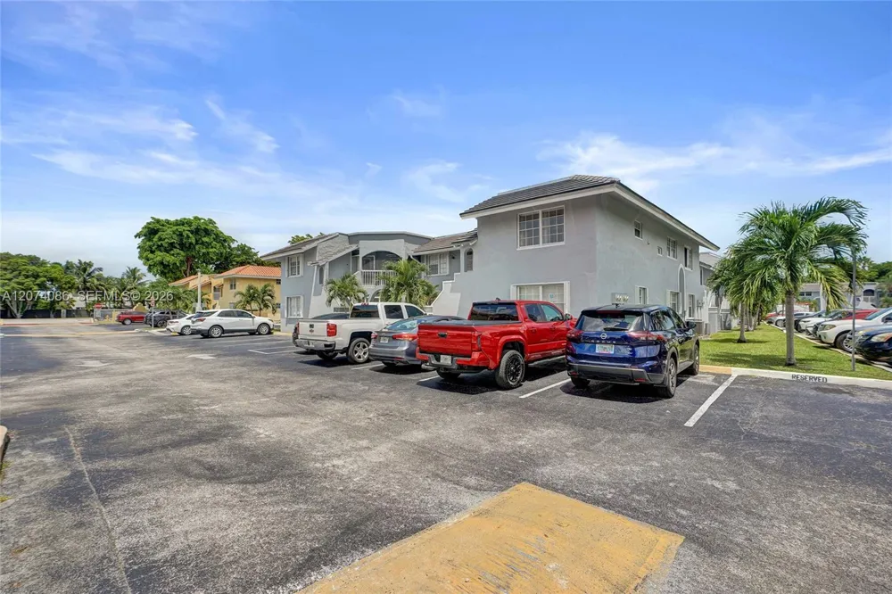 15645 SW 74th Cir Dr #6-5 Miami, FL 33193