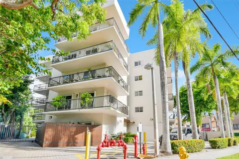 1918 Brickell Ave #505