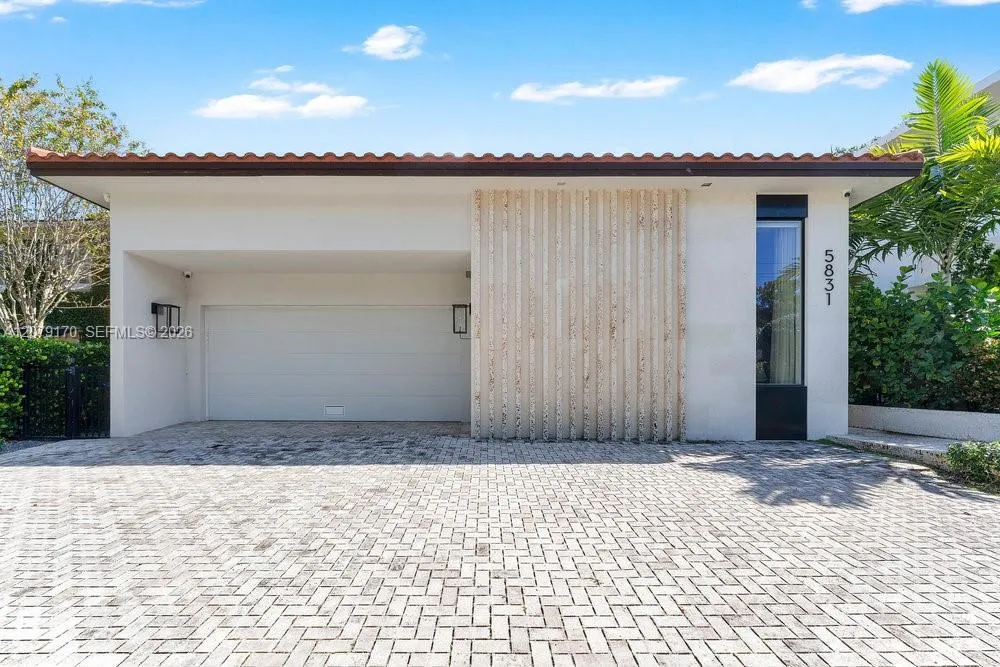 5831 Alton Rd Miami Beach, FL 33140