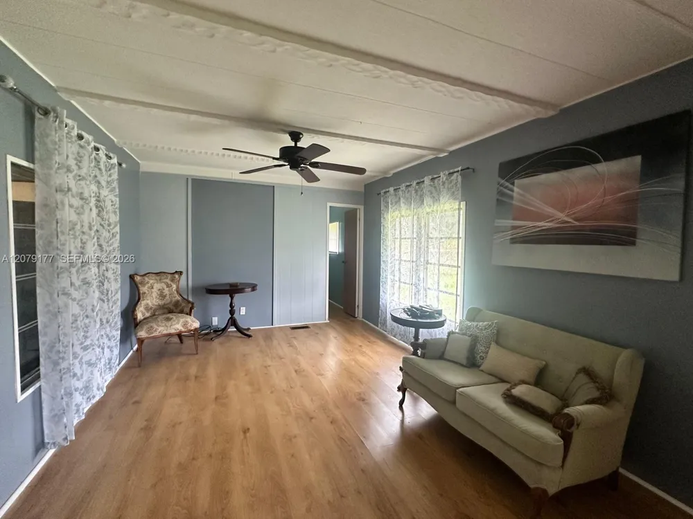 4046 67th Ln Riviera Beach, FL 33404