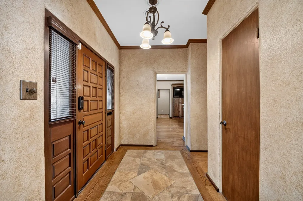 1910 Hillcrest Drive Bartlesville, OK 74003