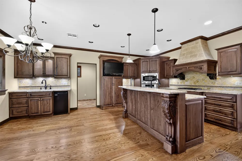 1910 Hillcrest Drive Bartlesville, OK 74003