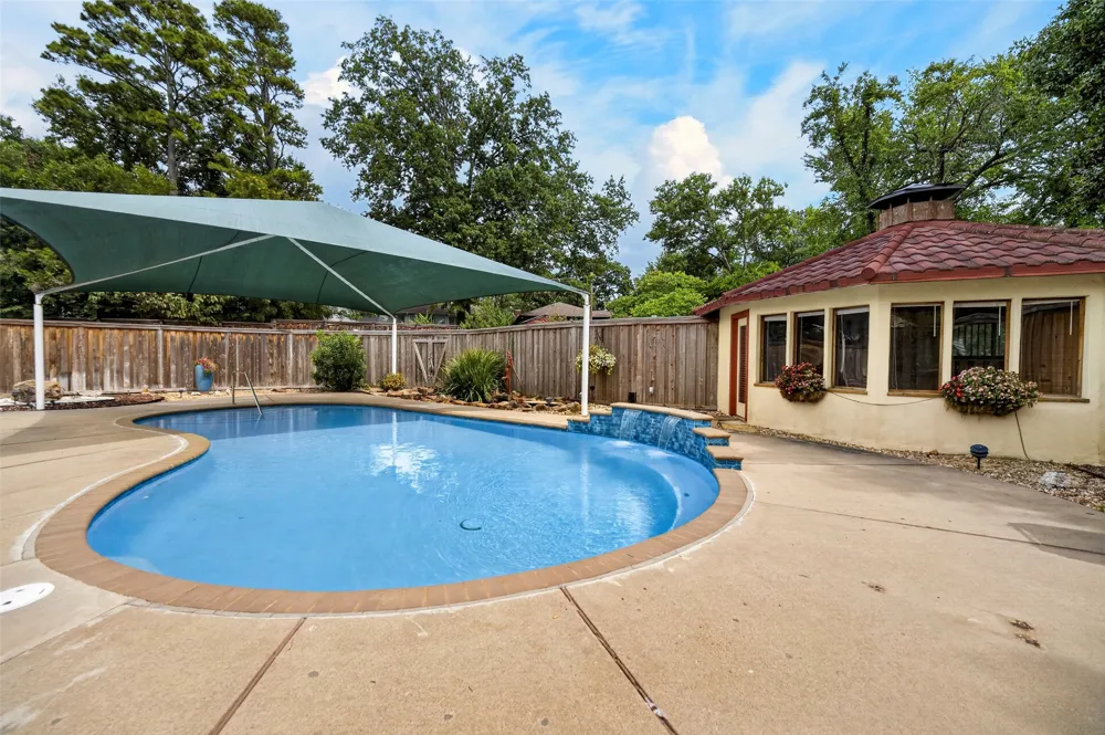 1910 Hillcrest Drive Bartlesville, OK 74003