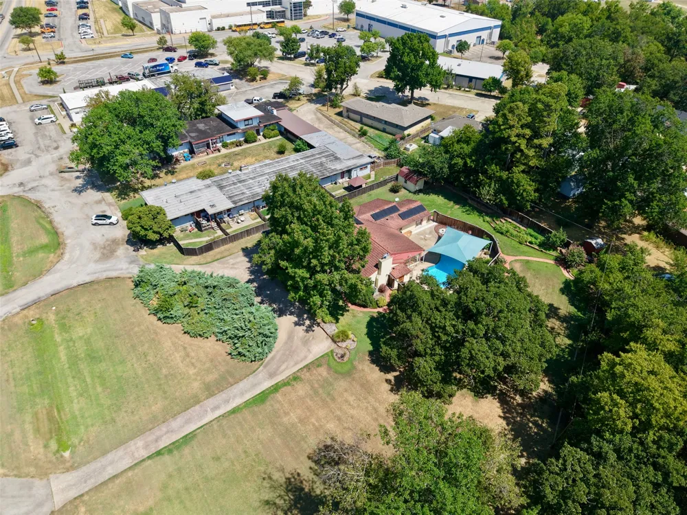 1910 Hillcrest Drive Bartlesville, OK 74003
