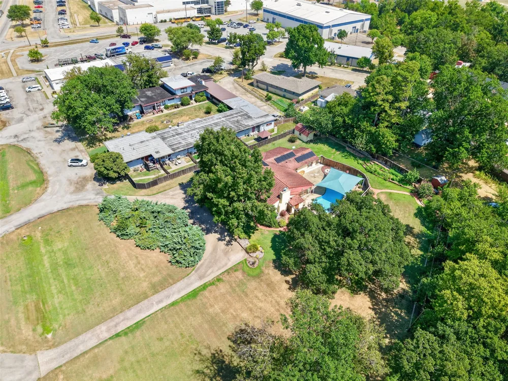 1910 Hillcrest Drive Bartlesville, OK 74003
