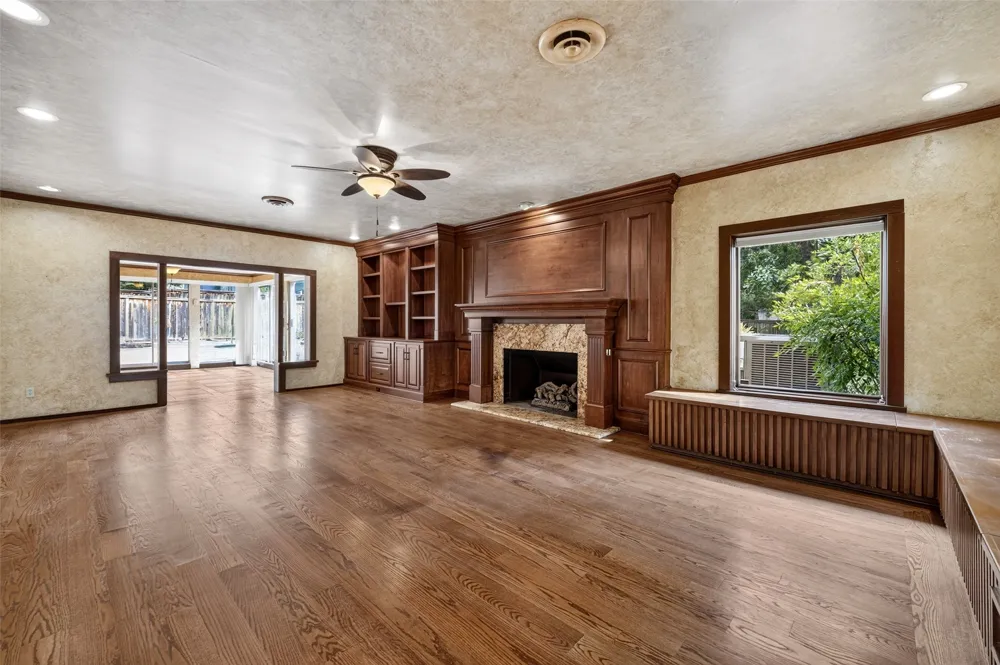 1910 Hillcrest Drive Bartlesville, OK 74003
