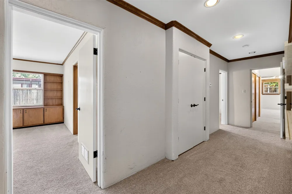 1910 Hillcrest Drive Bartlesville, OK 74003