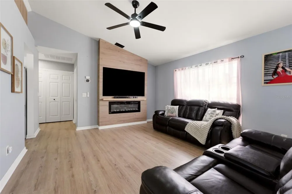 4543 OAKLEY ROAD North Port, FL 34288