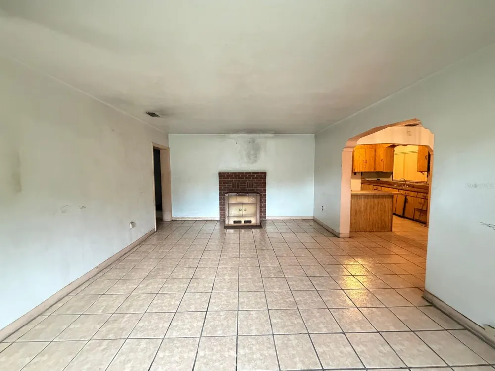 3801 E OSBORNE AVENUE Tampa, FL 33610