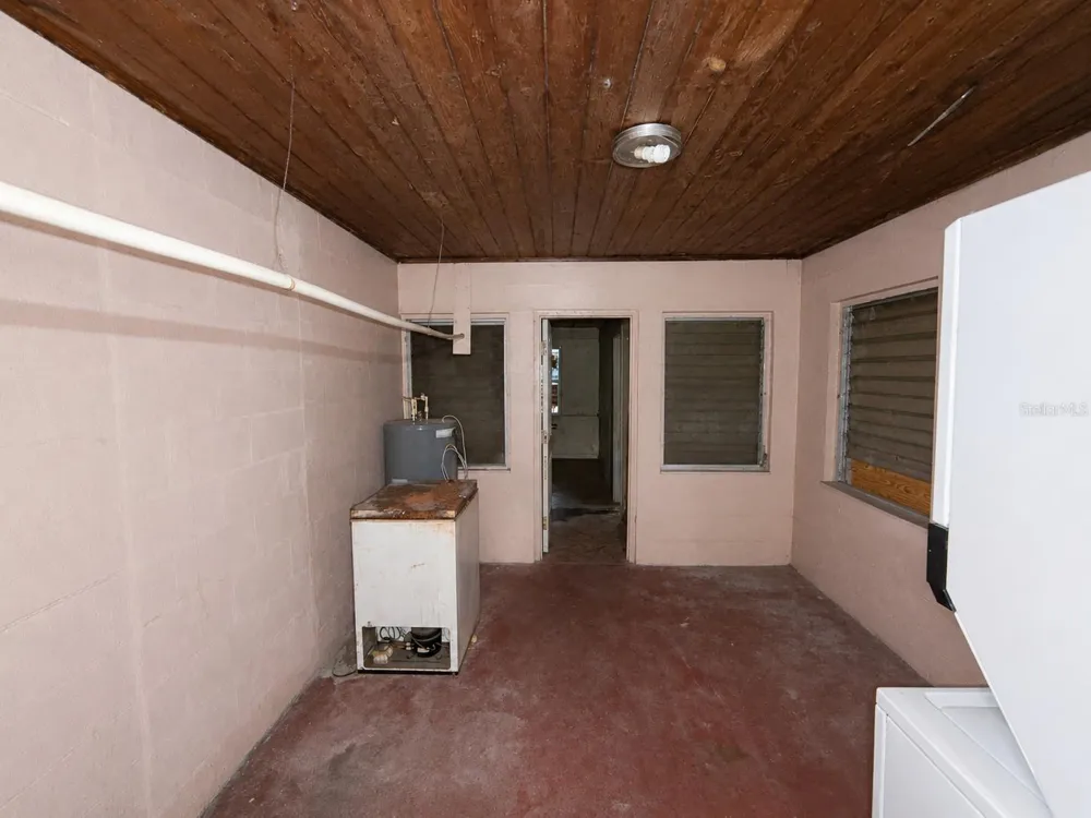 3801 E OSBORNE AVENUE Tampa, FL 33610