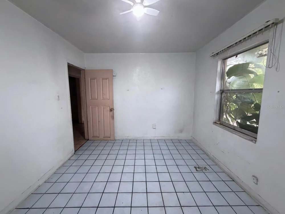 3801 E OSBORNE AVENUE Tampa, FL 33610