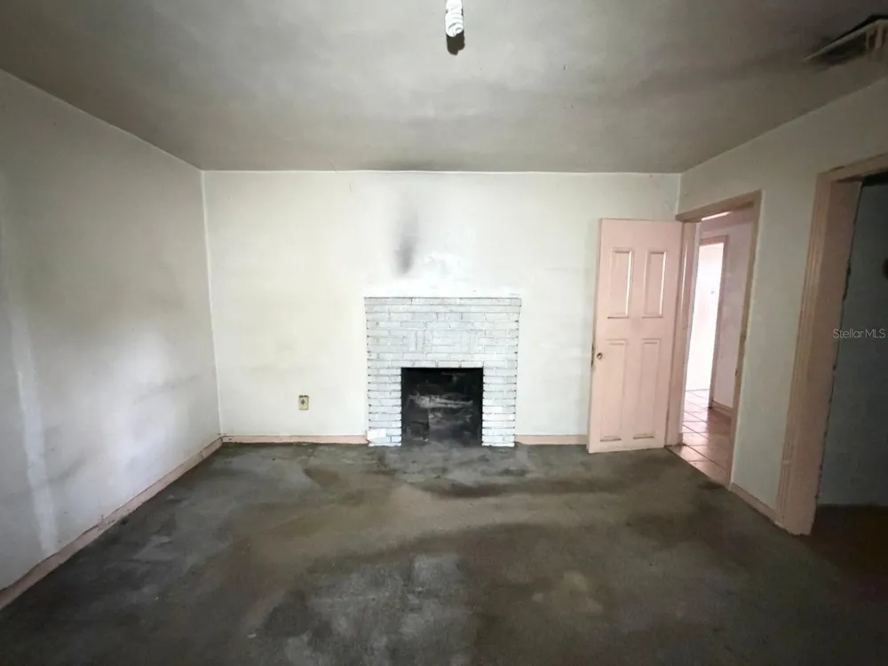3801 E OSBORNE AVENUE Tampa, FL 33610