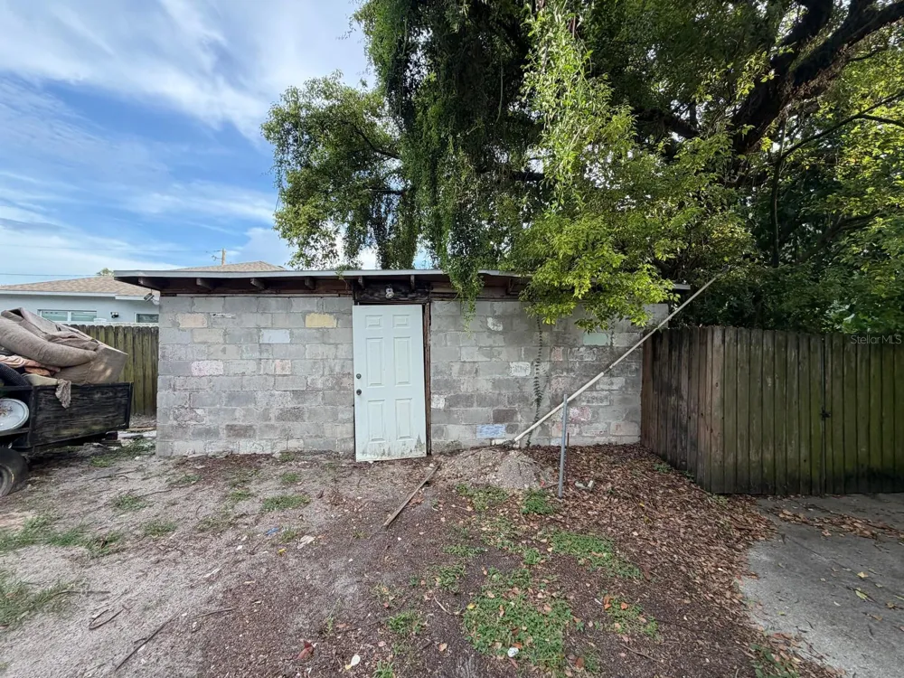 3801 E OSBORNE AVENUE Tampa, FL 33610
