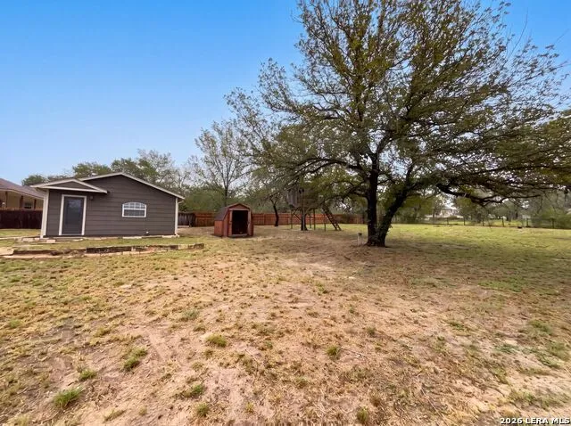 130 LOG CABIN WAY Poteet, TX 78065