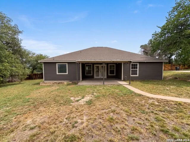 130 LOG CABIN WAY Poteet, TX 78065