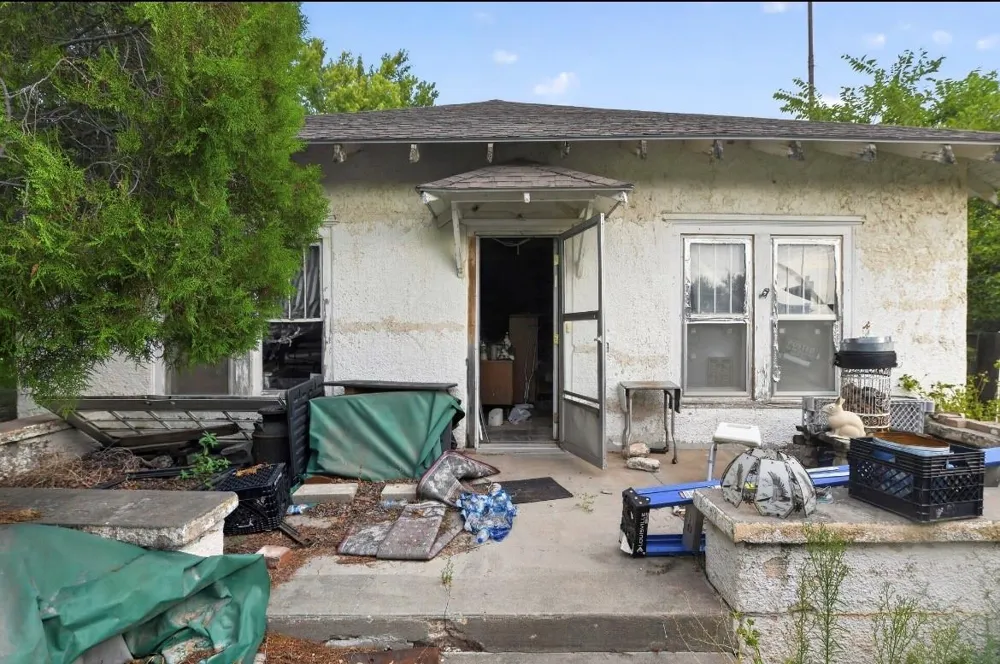 201 E 2nd Street Higgins, TX 79046
