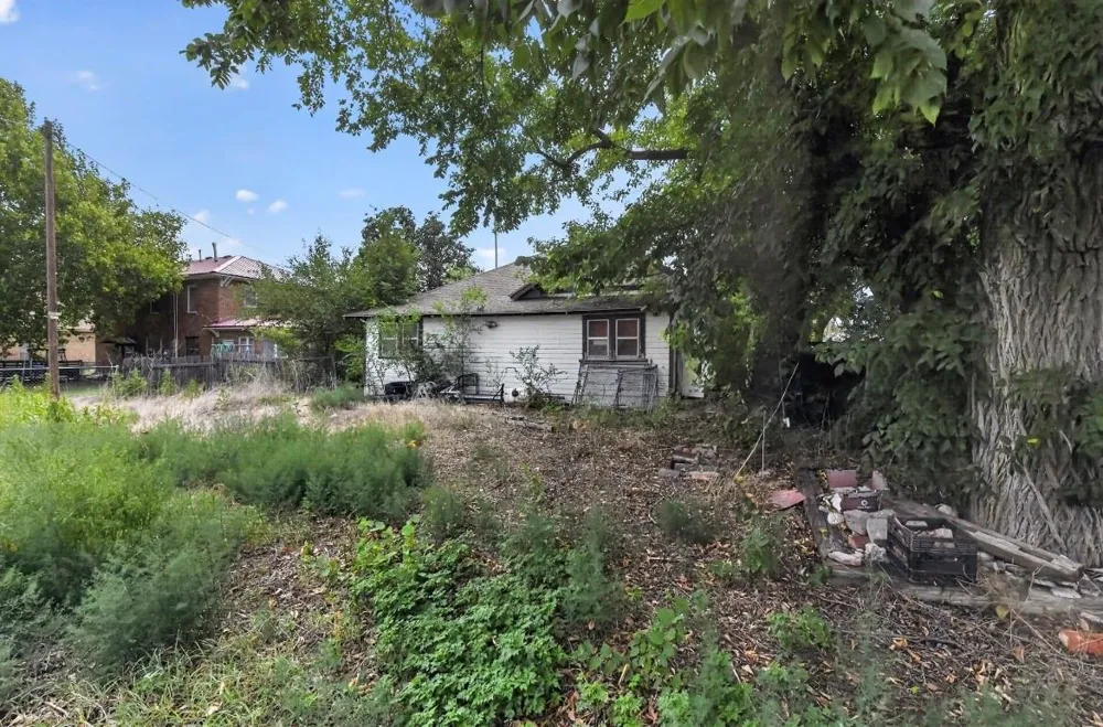 201 E 2nd Street Higgins, TX 79046