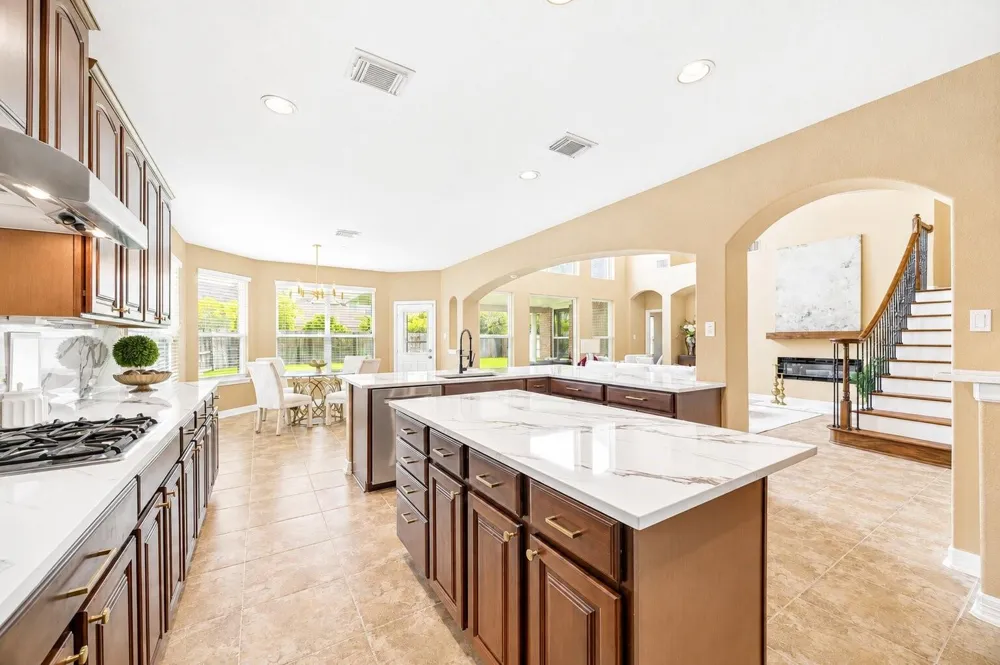 4303 Pensacola Oaks Lane Sugar Land, TX 77479