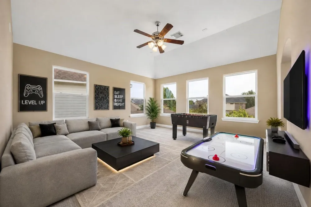 4303 Pensacola Oaks Lane Sugar Land, TX 77479