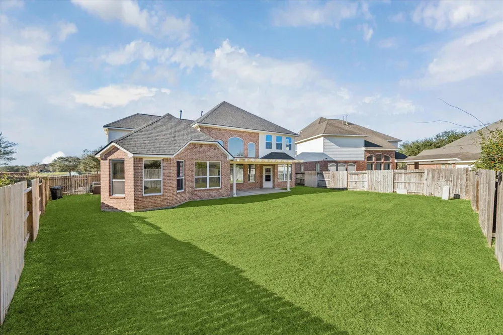 4303 Pensacola Oaks Lane Sugar Land, TX 77479