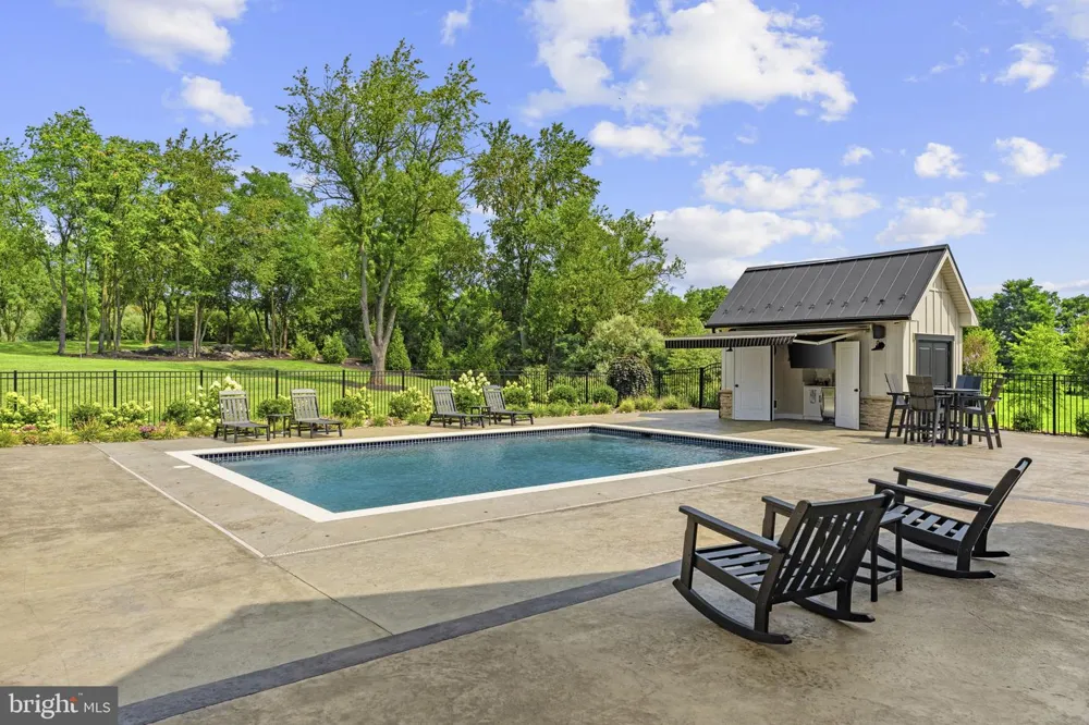 144 ROBINSON DRIVE Winchester, VA 22602