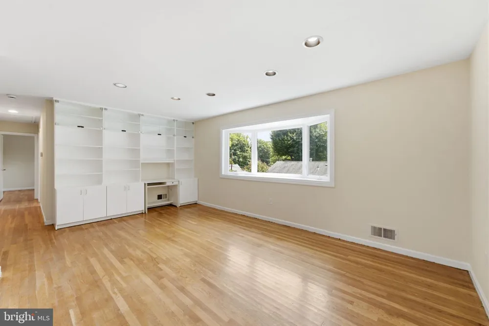 5506 VENTNOR LANE Springfield, VA 22151