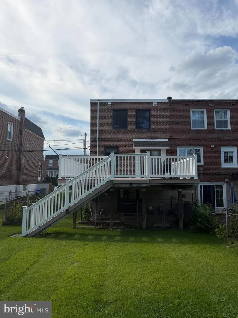 11737 DENMAN ROAD Philadelphia, PA 19154