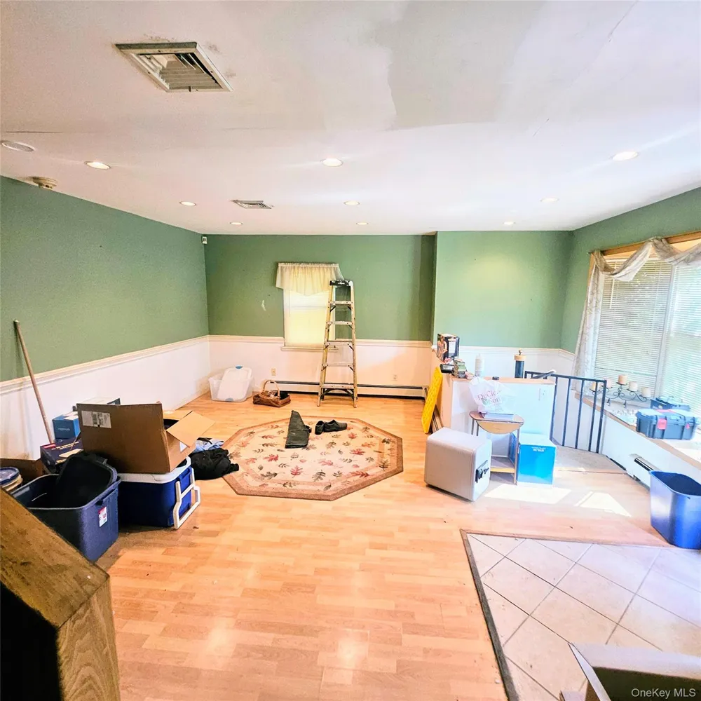 623 WILLOW STREET Mamaroneck, NY 10543