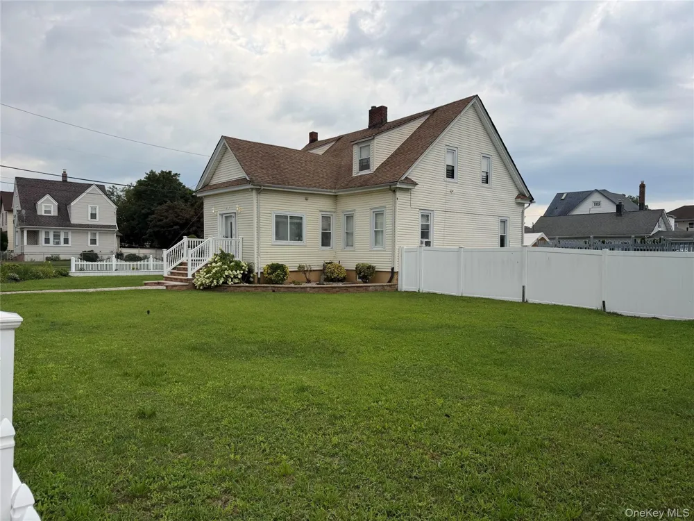 611 Park Avenue Uniondale, NY 11553