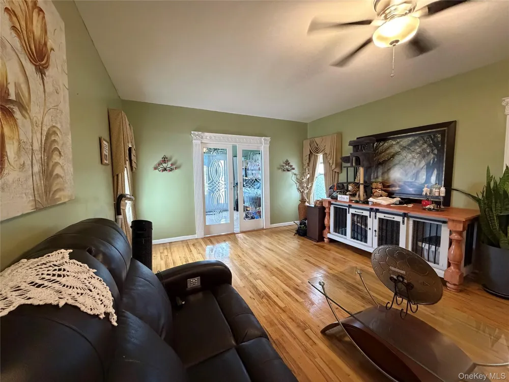 611 Park Avenue Uniondale, NY 11553