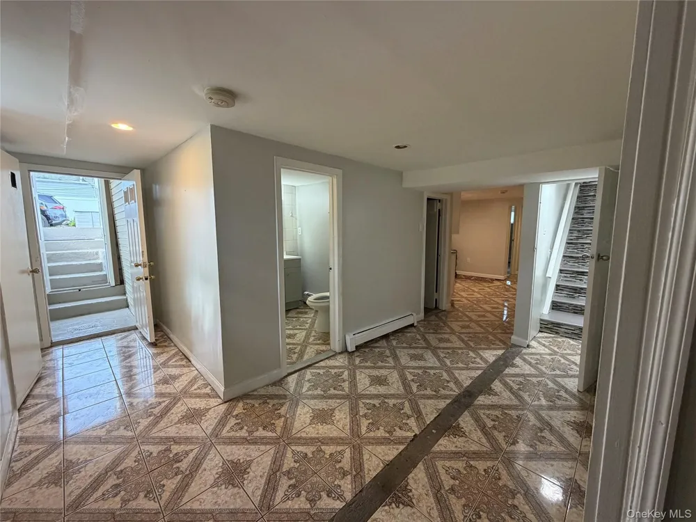 611 Park Avenue Uniondale, NY 11553