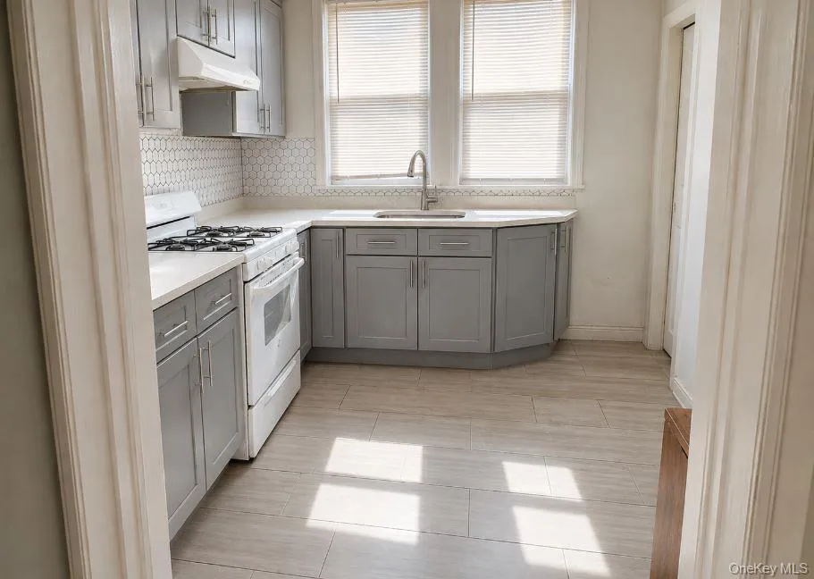 10436 109th Street Richmond Hill, NY 11419