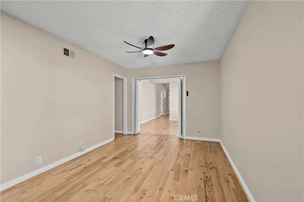 5695 Bloomfield Simi Valley, CA 93063
