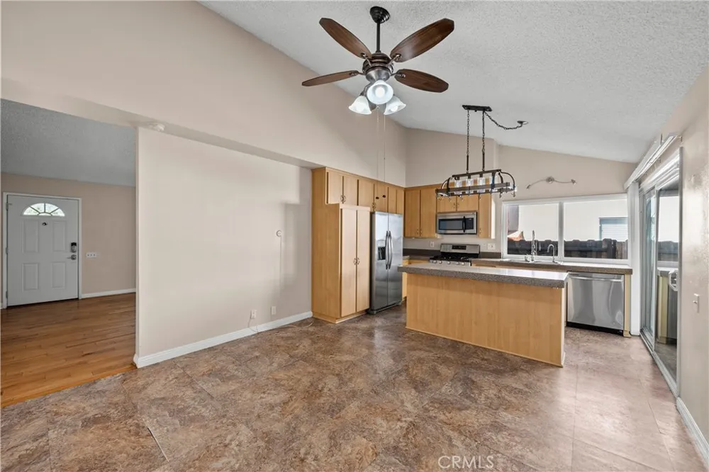 5695 Bloomfield Simi Valley, CA 93063