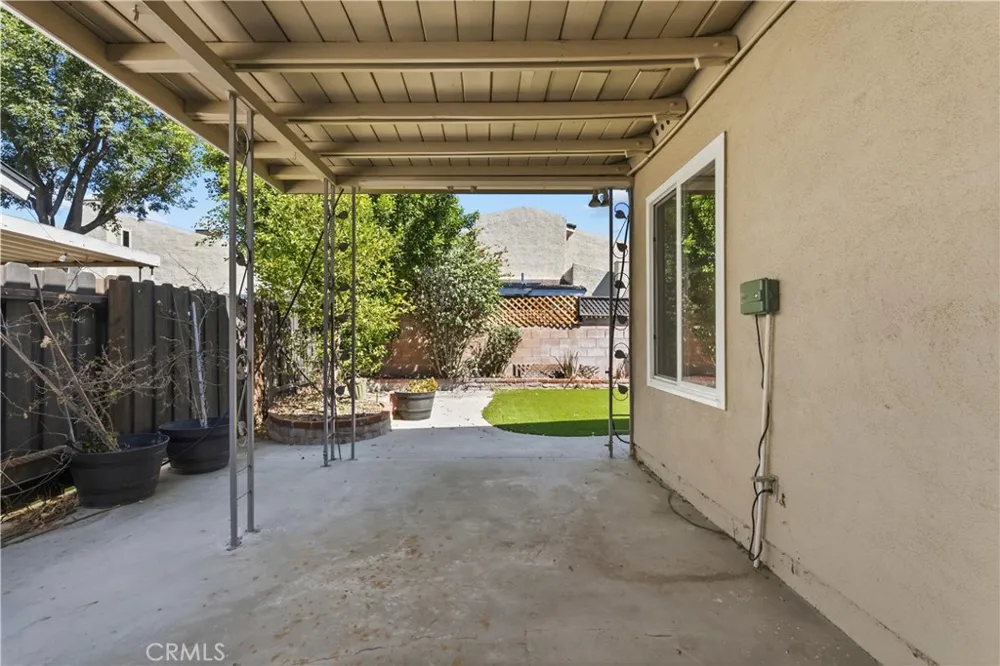 5695 Bloomfield Simi Valley, CA 93063