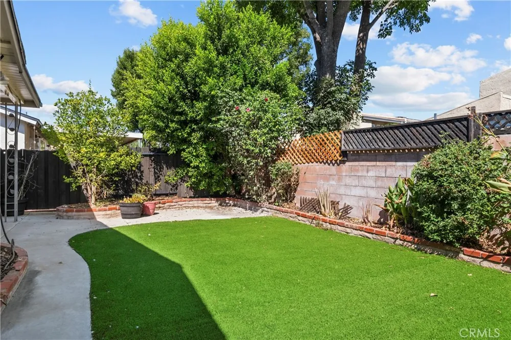 5695 Bloomfield Simi Valley, CA 93063