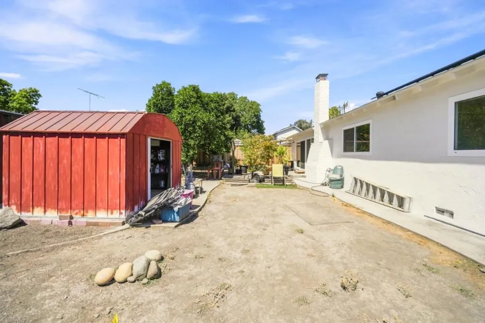 6099 Larchmont Drive San Jose, CA 95123