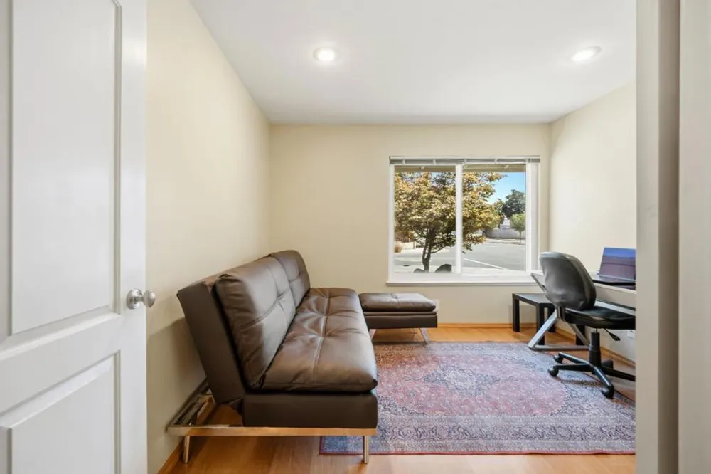 6099 Larchmont Drive San Jose, CA 95123