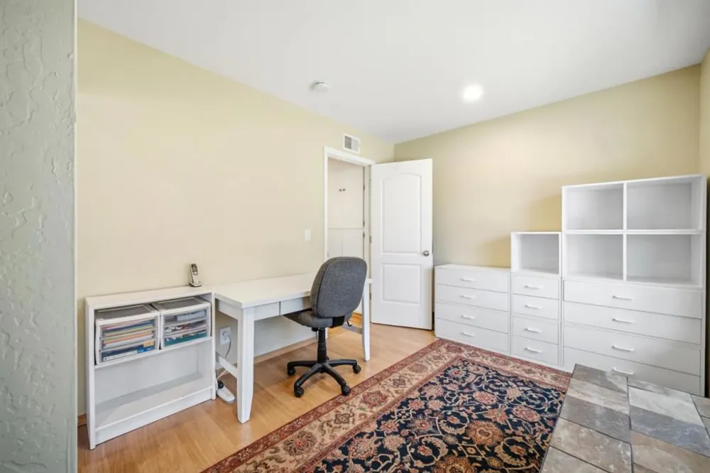 6099 Larchmont Drive San Jose, CA 95123