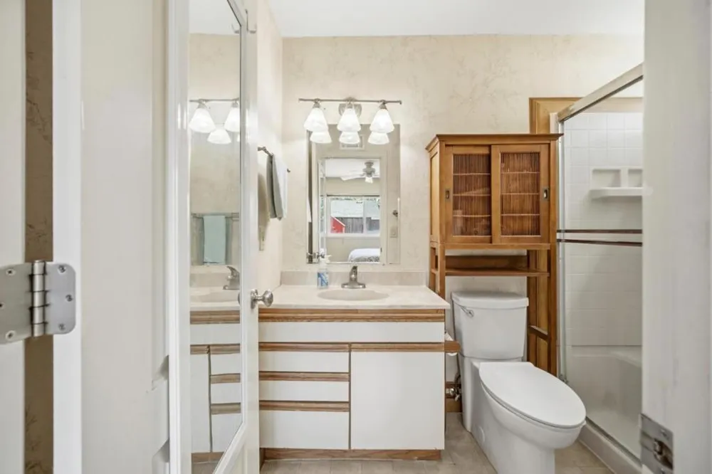 6099 Larchmont Drive San Jose, CA 95123