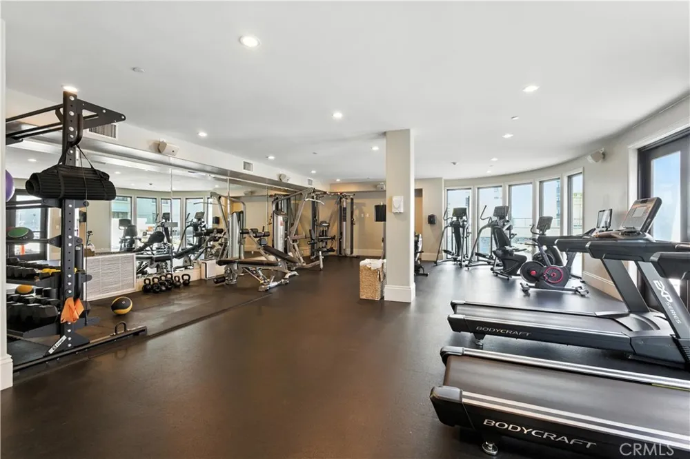 403 Caruso Glendale, CA 91210