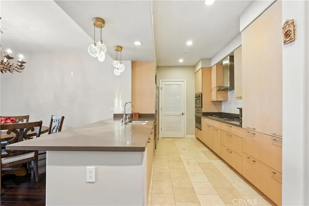 403 Caruso Glendale, CA 91210