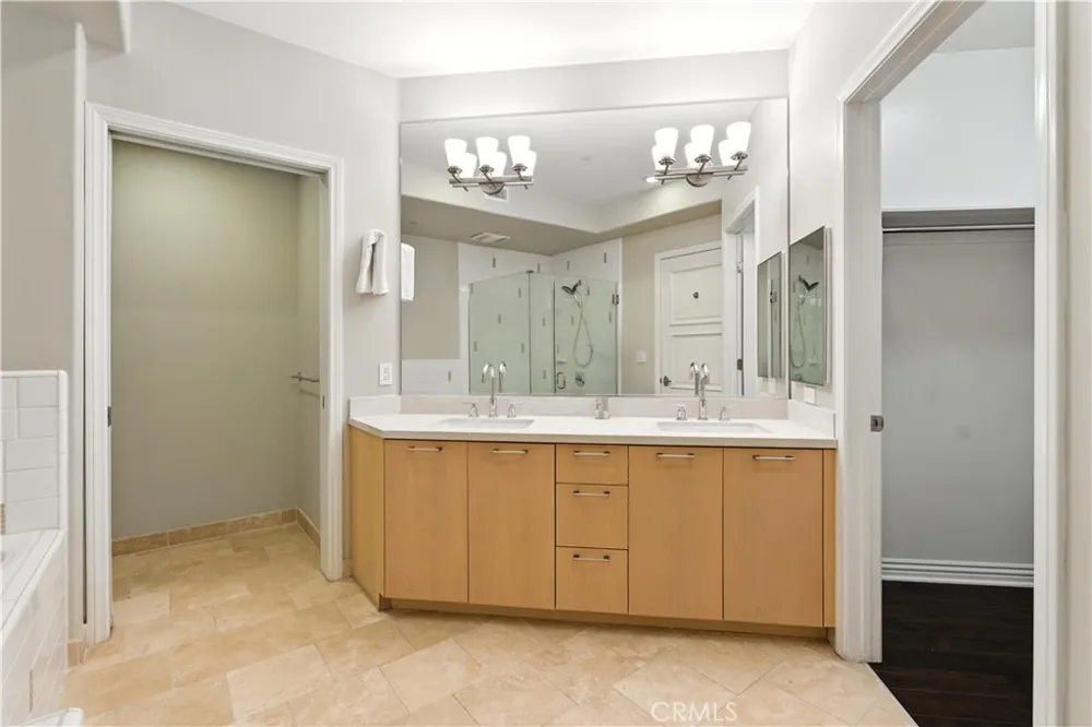 403 Caruso Glendale, CA 91210