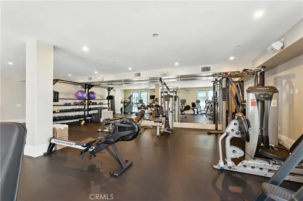 403 Caruso Glendale, CA 91210