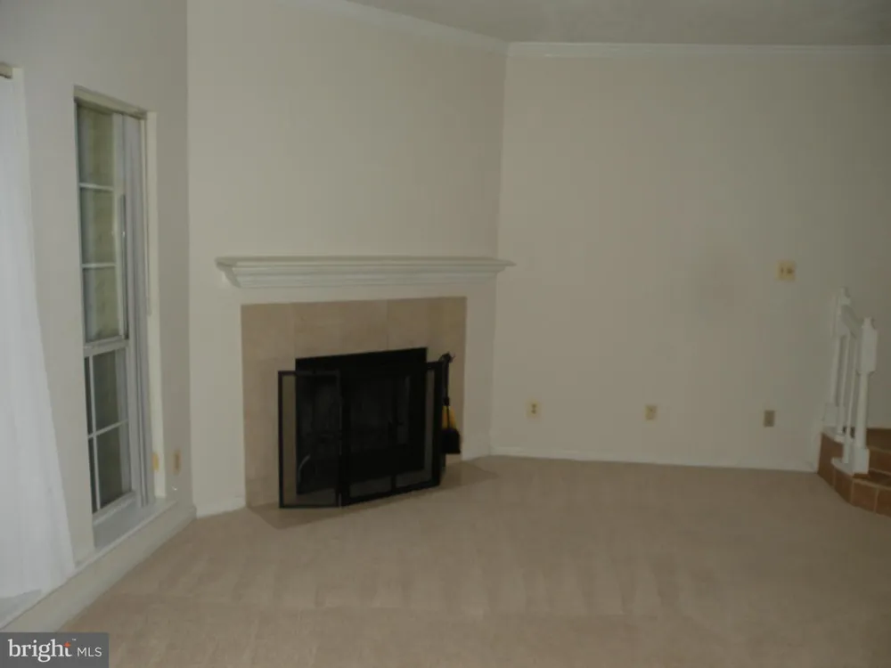 662 GATEWAY DRIVE SE #213 Leesburg, VA 20175
