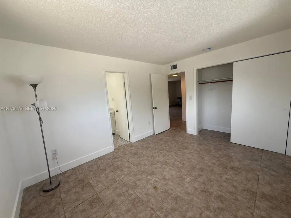 1859 Lincoln St Hollywood, FL 33020