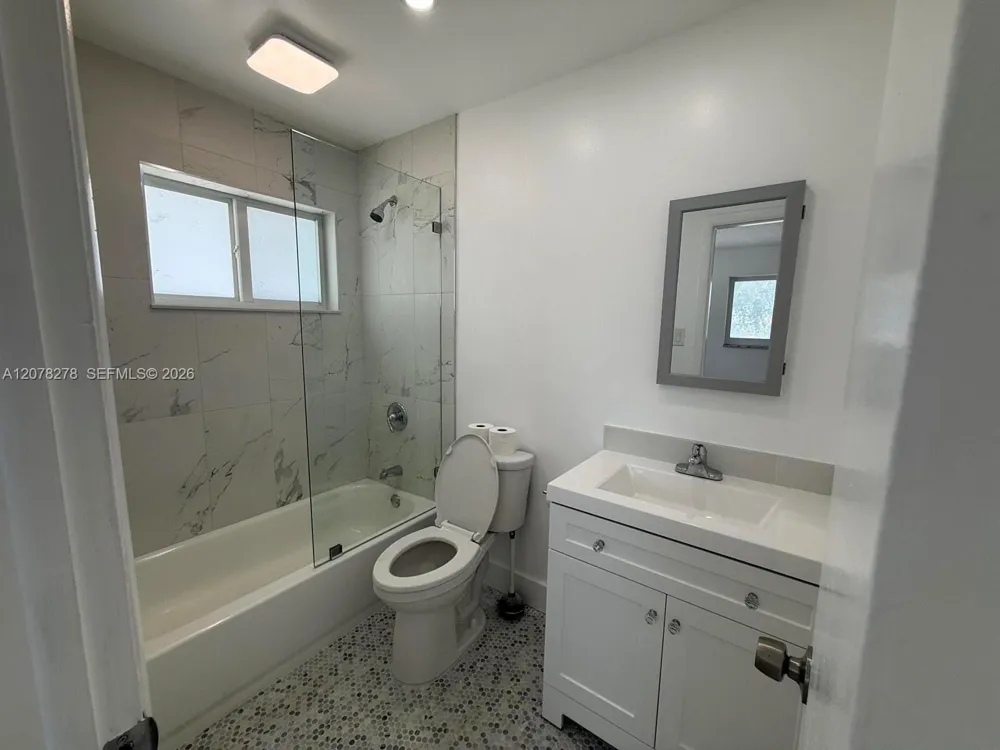 1859 Lincoln St Hollywood, FL 33020